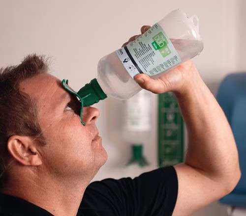 Detailbild 3978320 Augennotfallstation DUO 1x0,5l pH Neutral DUO,1x0,5l Augenspüllösung DUO PLUM