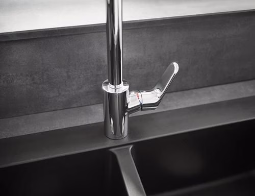 Hansgrohe Einhebel-Küchenmischer 240 FOCUS DN 15, mit Ausziehbrause chrom