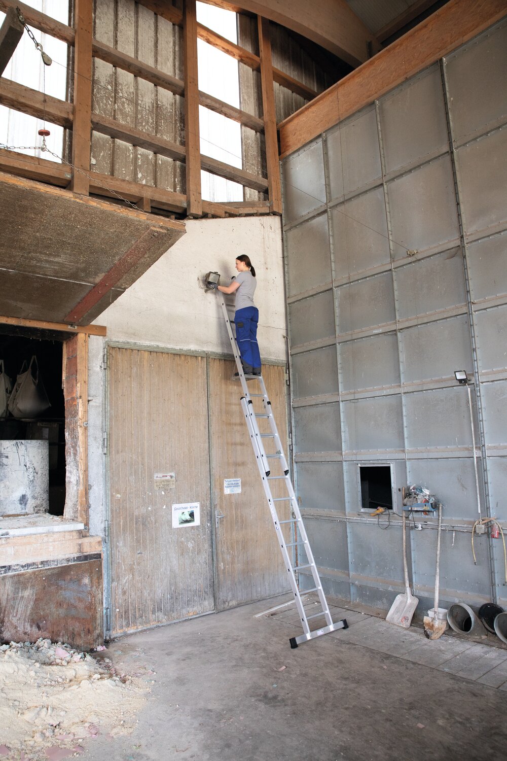 Milieubild 3816045 Munk Sprossen-Schiebeleiter 2-teilig mit Standard-Traverse 2x12 Sprossen