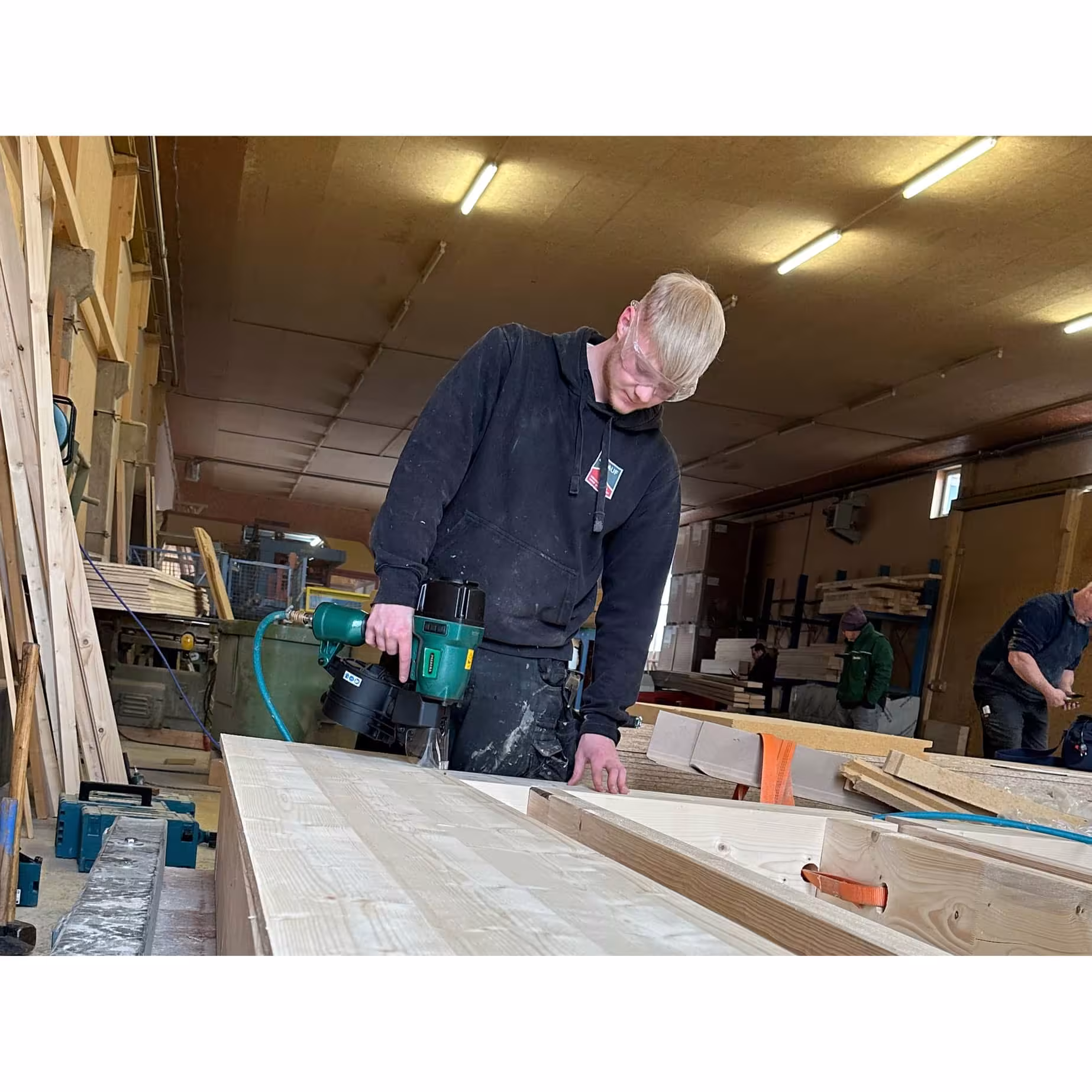 Druckluft-Coilnagler 7F-CNW90 für Coilnägel von 45-90 mm aus der Kategorie Kompressoren & Druckluftwerkzeuge mit der GTIN 4016429038100 Druckluft-Coilnagler 7F-CNW90 für Coilnägel von 45-90 mm von der Marke Prebena aus der Produktreihe Werkstattausstattung