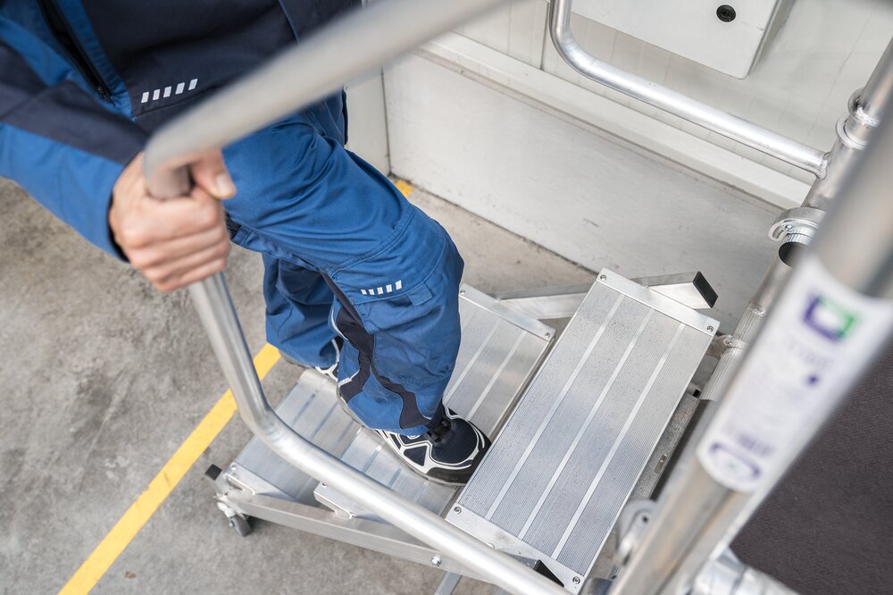 Milieubild 2178052 Munk Montageplattform mit Treppenzustieg