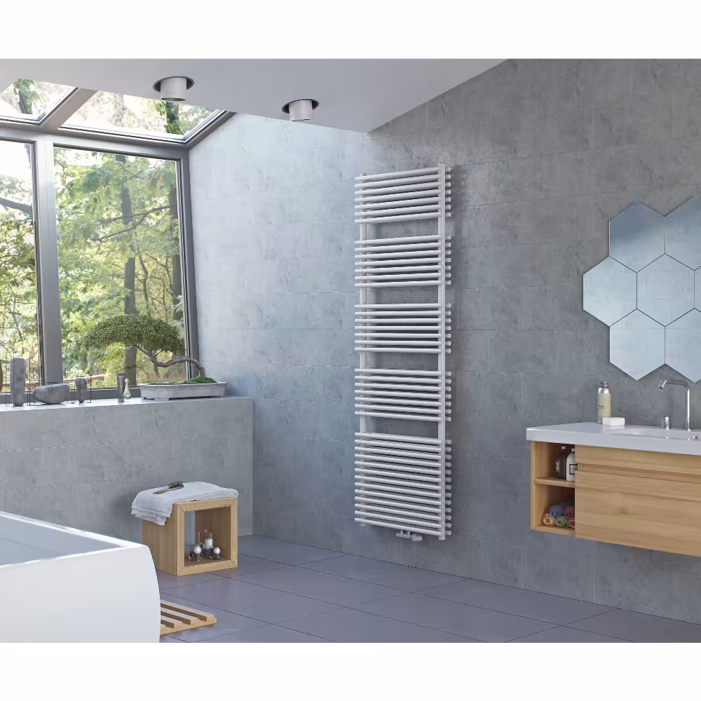 Badheizkörper Tec Duplex Mittenanschluss Weiß RAL 9003 von Ximax Badheizkörper Tec Duplex Mittenanschluss Weiß RAL 9003 aus der Kategorie Bad-Heizkörper