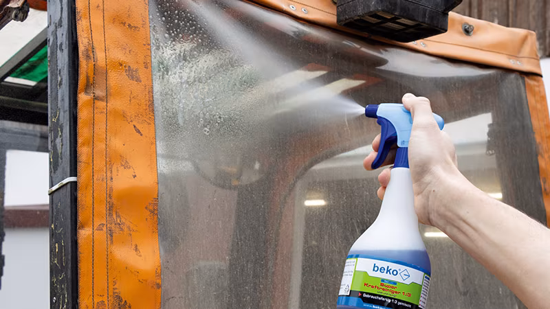 TecLine Super-Kraftreiniger 1:3 Sprühflasche 500 ml Reinigen, Person