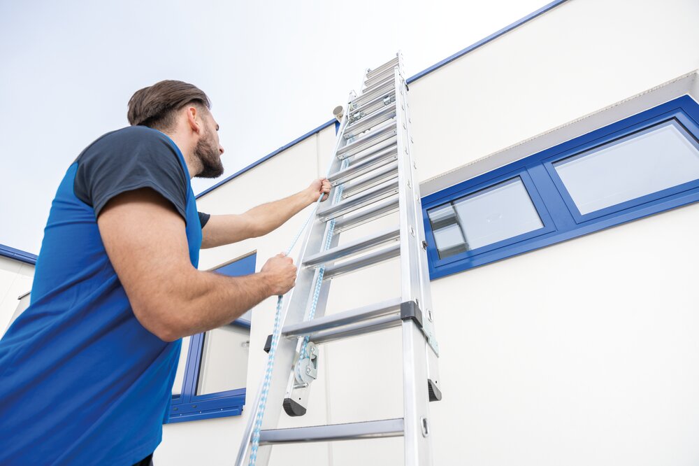 Milieubild 2178779 Munk Stufen-Seilzugleiter 2-teilig mit nivello® Traverse 2x12 Stufen