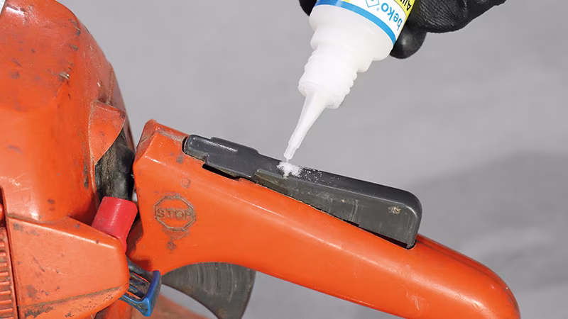 Allbond-Liquid + Allbond Filler, im Blisterkarton Maschine