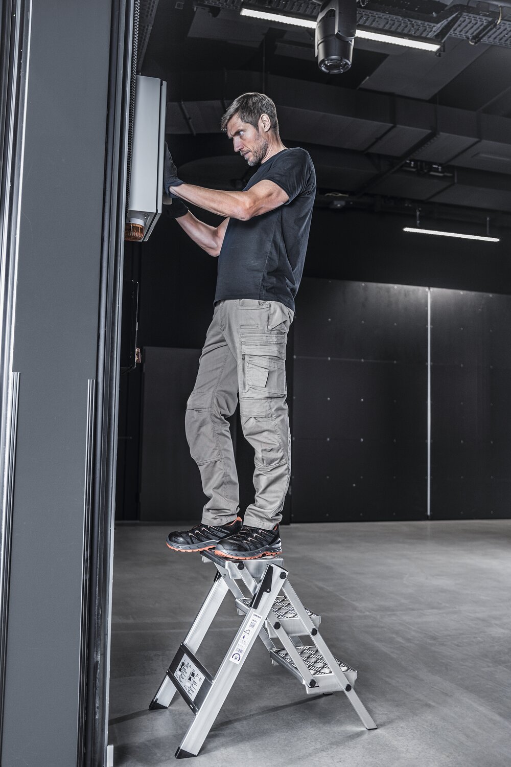 Milieubild 3817528 Munk ML Kompakt-Tritt 2 Stufen Alu-Quintett-Design