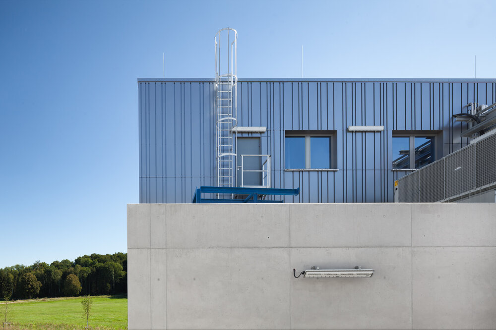 Milieubild 3812344 Munk Einzügige Steigleiter mit Rückenschutz Stahl verzinkt 5,96m