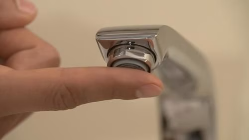 Detailbild 3971290 Hansgrohe Einhebel-Waschtischmischer METRIS 230 Nennweite 15 mit Schwenkauslauf Zugstangen-Ablaufgarnitur G 1 1/4 Zoll chrom