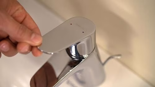 Hansgrohe Einhebel-Waschtischmischer FOCUS 70 Nennweite 15 mit Zugstangen-Ablaufgarnitur 1 1/4 Zoll chrom