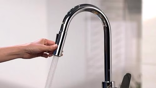 Hansgrohe Einhebel-Küchenmischer 240 FOCUS DN 15, mit Ausziehbrause chrom