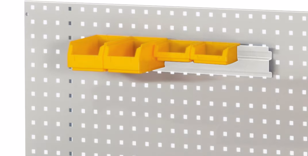 Einhängeschiene 500 mm für Lochplatte, zur Aufnahme von Sichtlagerkästen, RAL7035 von Rau Einhängeschiene für Lochplatte aus der Kategorie Arbeitsplatzeinrichtung mit der Artikelnr. 09-KES-LP-0500.12