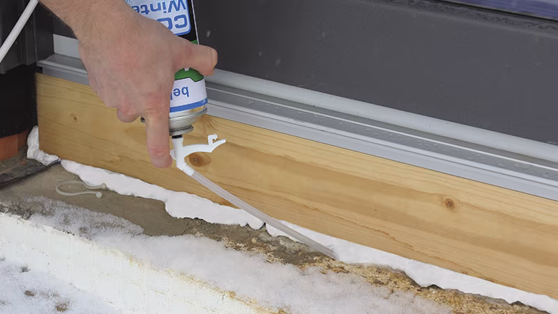 beko Pistolenschaum COOL Winter 750 ml Sperrholz, Holz, Innenarchitektur, Person, Fensterbank