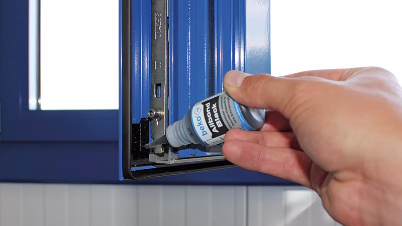 Reaktionsklebstoff Allbond-Black 20 g, im Blisterkarton Baby, Person, Drinnen, Innenarchitektur, Finger