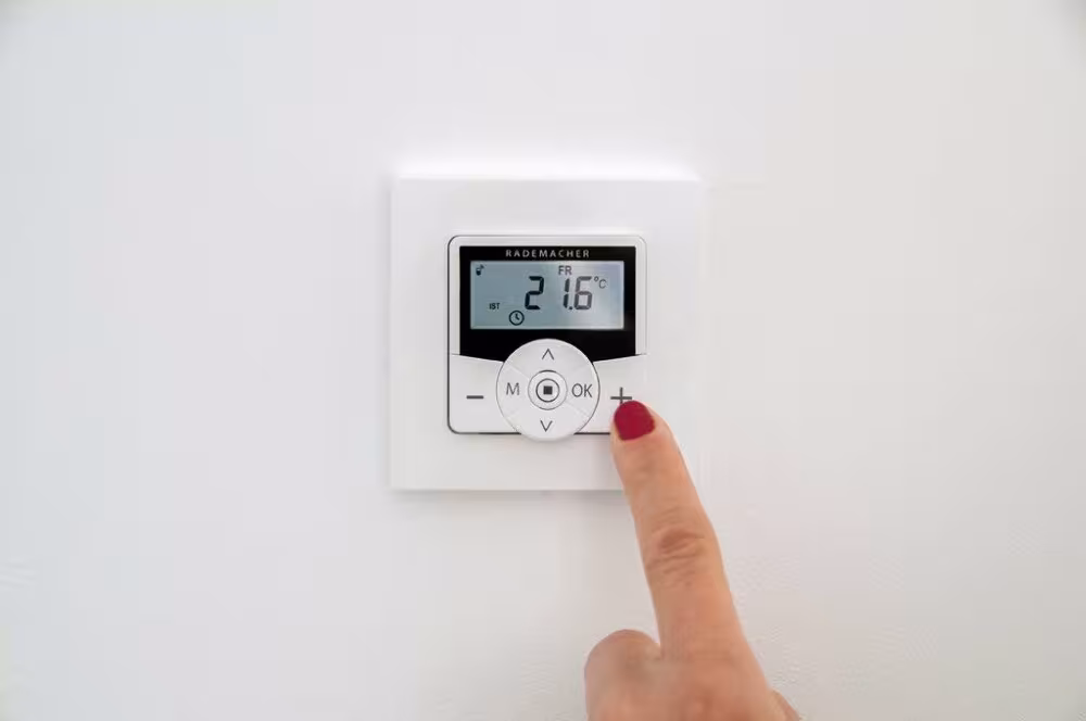Andere Ansicht des Artikels Funkt-Raumthermostat DuoFern 9485-1 aus der Kategorie Heizkörper