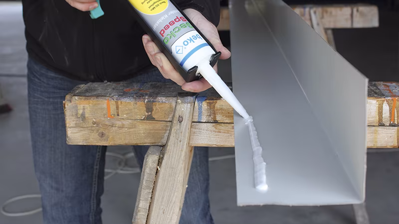 Gecko Speed 310 ml Flexibler Klebstoff Holz, Sperrholz, Person