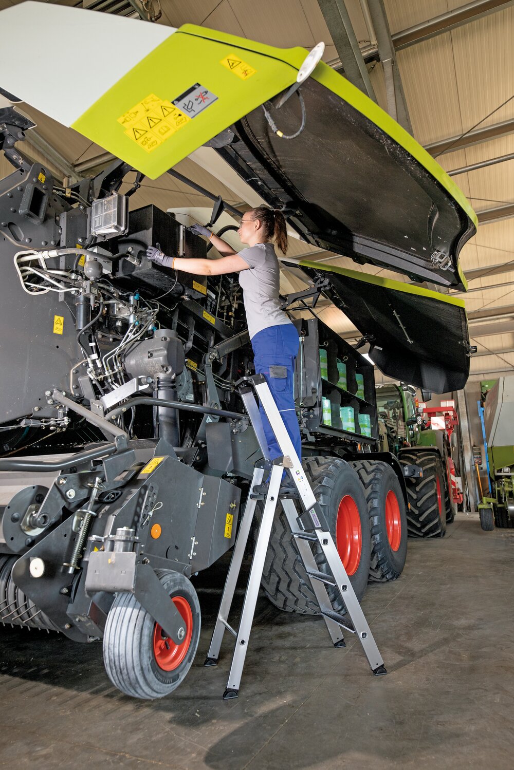 Milieubild 3819201 Munk Stufen-Stehleiter einseitig begehbar mit clip-step relax 4 Stufen