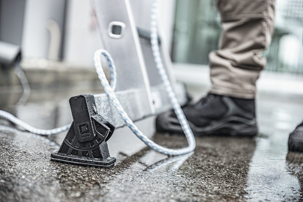 Munk Stufen-Seilzugleiter 2-teilig mit nivello® Traverse 2x12 Stufen