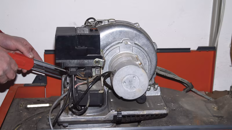 TecLine Brennerreiniger 400 ml Person, Maschine