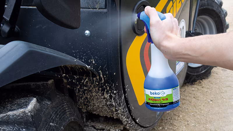 TecLine X-Clean Kraftreiniger -Konzentrat- 1 l Flasche Rad, Leichtmetallfelge, Speiche, Reifen, Person