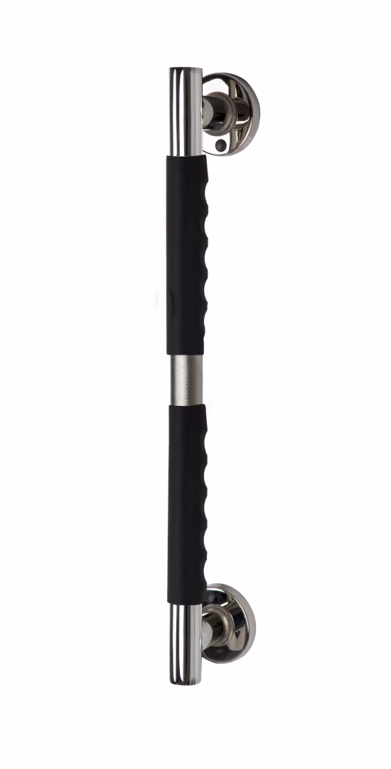 Haltegriff Ken L, chromfarben schwarz, mit rutschhemmender Grifffläche, aus der Kategorie Haltegriffe mit der GTIN 4006956159218 Haltegriff Ken L, chromfarben schwarz, mit rutschhemmender Grifffläche, von der Marke Ridder aus der Produktreihe Badausstattung & Sanitär