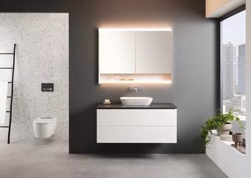 Detailbild 3970808 Geberit ONE Set Wand-WC mit WC-Sitz weiß/glanzverchromt, KeraTect