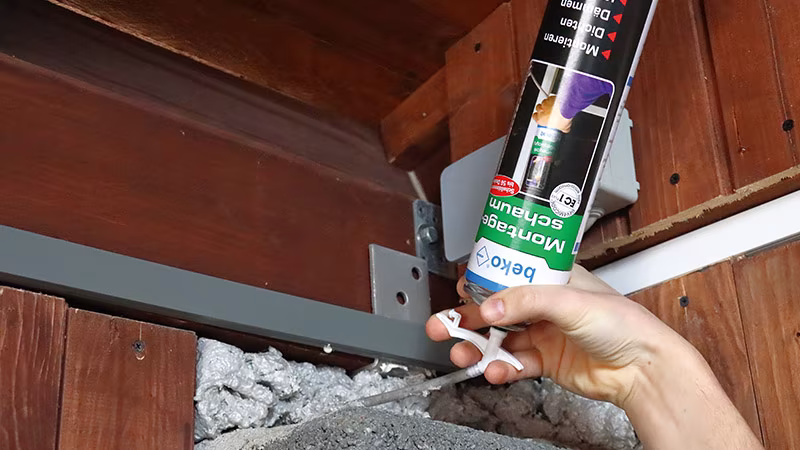 beko Montageschaum 500 ml Person