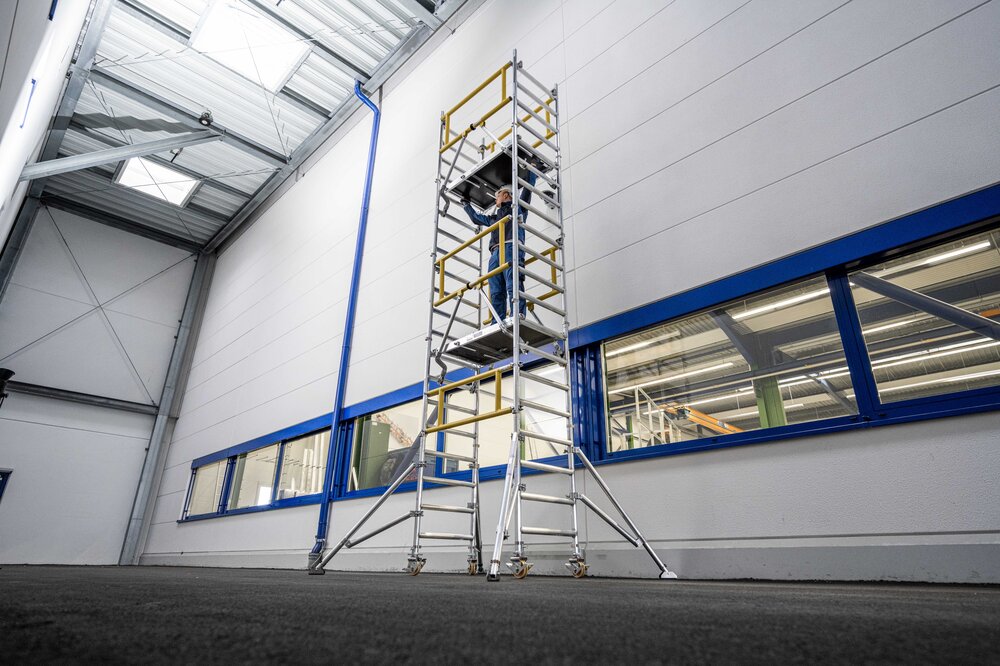 Milieubild 2177787 Munk FlexxTower-Ergo-Plattform mit Klappe 1,25m