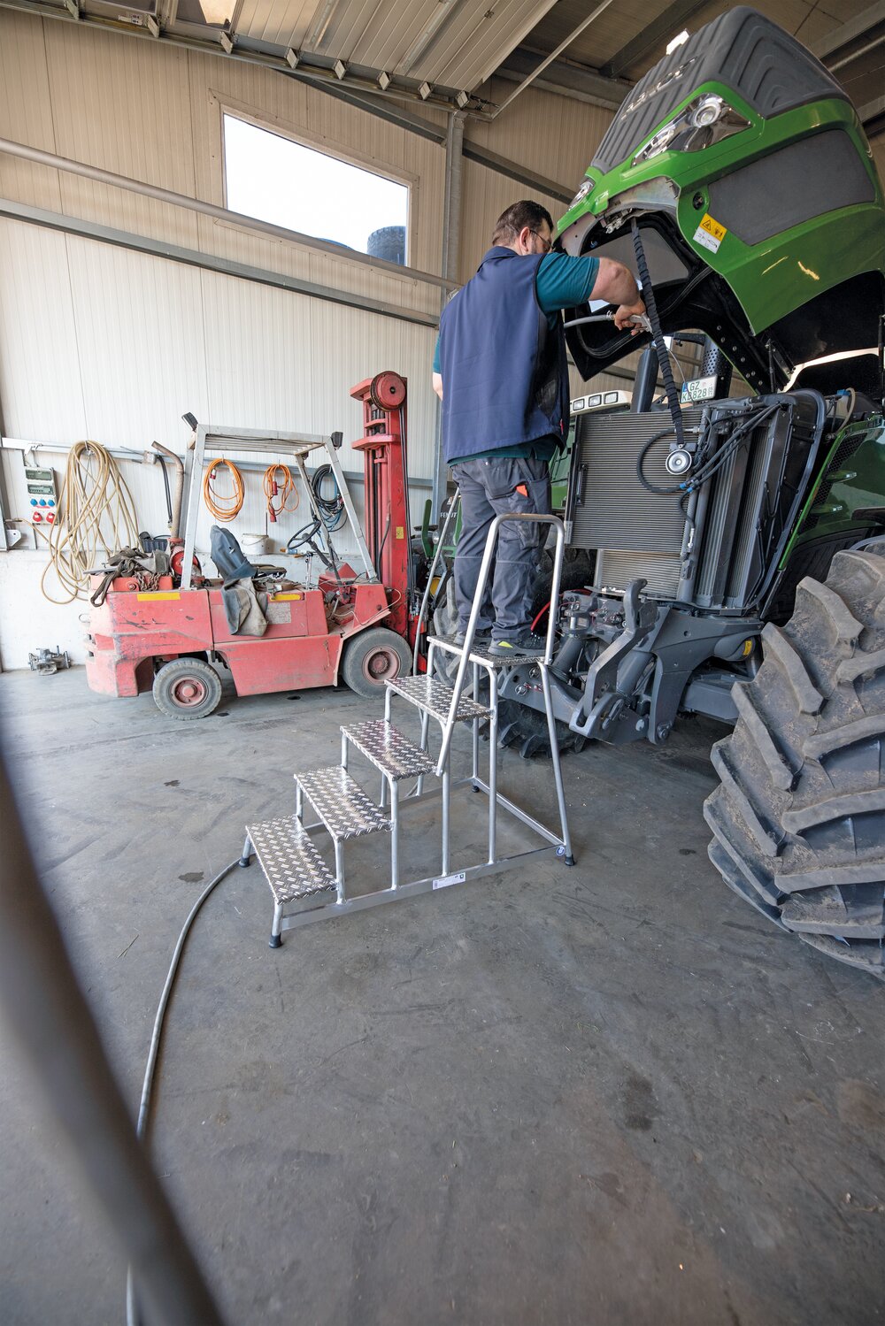 Munk Arbeitspodest starr mit Handlauf 3 Stufen