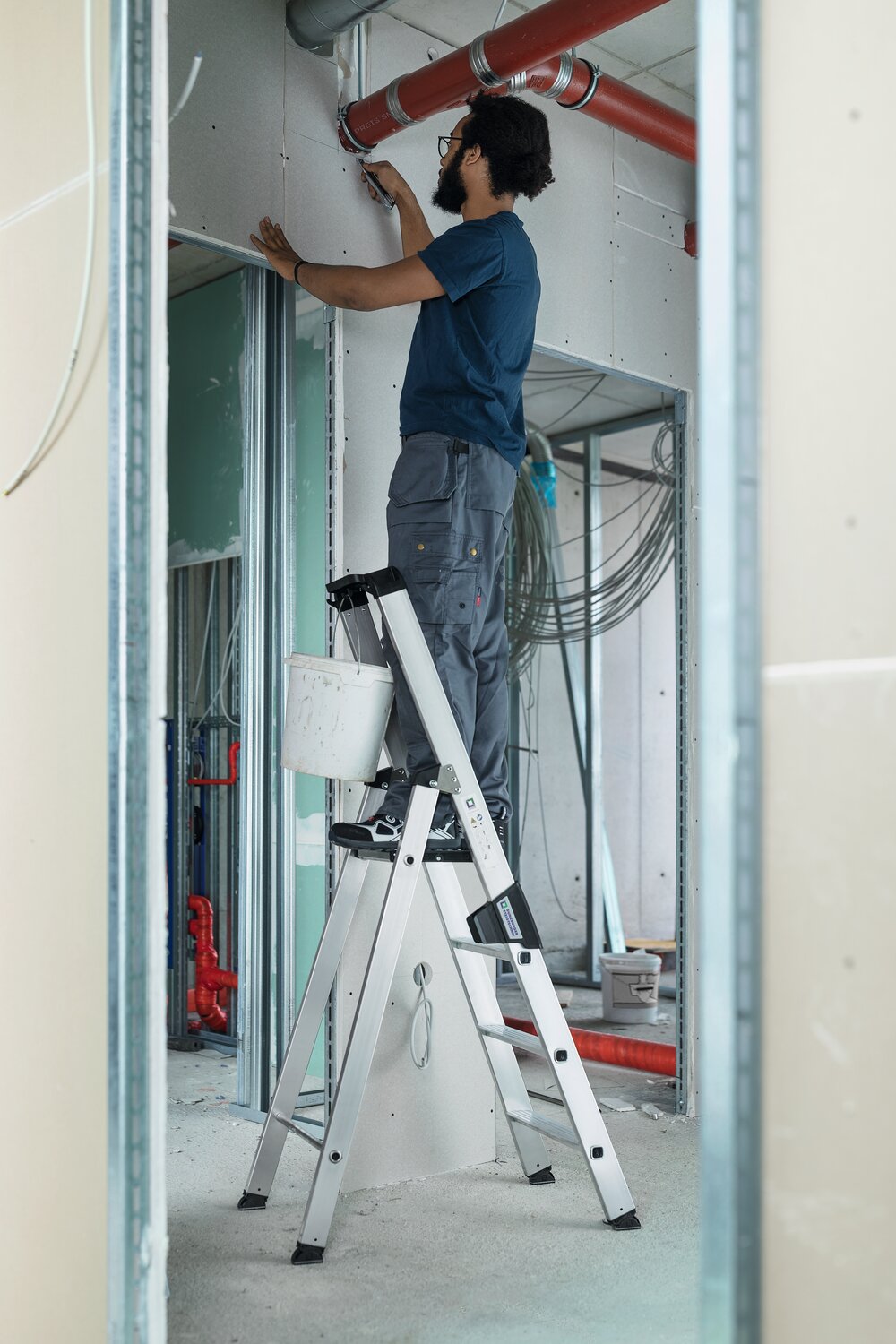 Milieubild 3817752 Munk Stufen-Stehleiter einseitig begehbar 5 Stufen