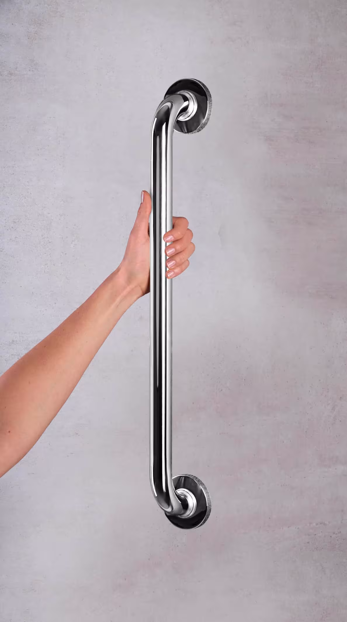 Haltegriff Sam L, chromfarben glänzend, Edelstahl mit der GTIN 4006956951133 Haltegriff Sam L, chromfarben glänzend, Edelstahl von Ridder mit der Artikelnr. A00160001