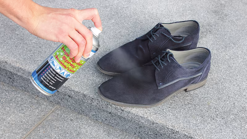 TecLine Imprägnier-Spray Gewebe/Leder 400 ml Bekleidung, Schuhwerk, Schuh, Sneaker, Person